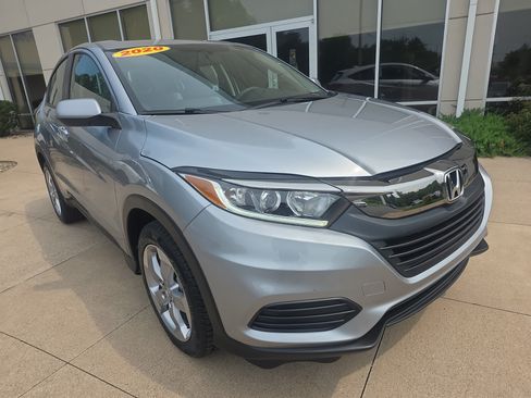 Used 2020 Honda HR-V LX image 3