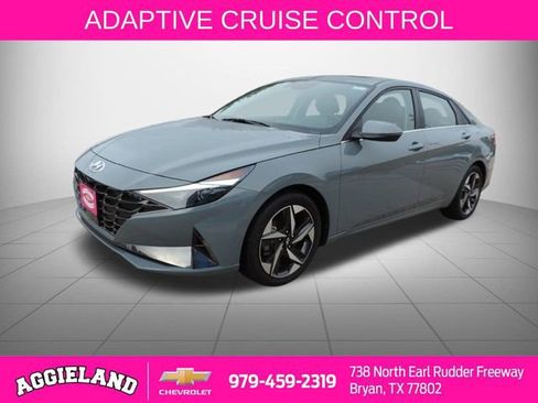 Used 2022 Hyundai Elantra Limited image 8