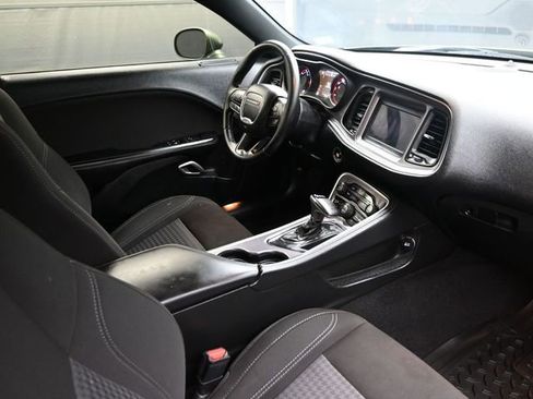Used 2020 Dodge Challenger SXT RWD image 15