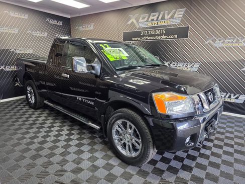 Used 2012 Nissan Titan SV image 7