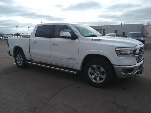 Used 2020 RAM 1500 Laramie AWD/4WD image 4