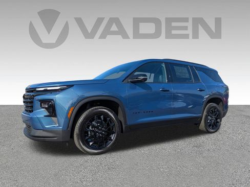 New 2026 Chevrolet Traverse LT image 2