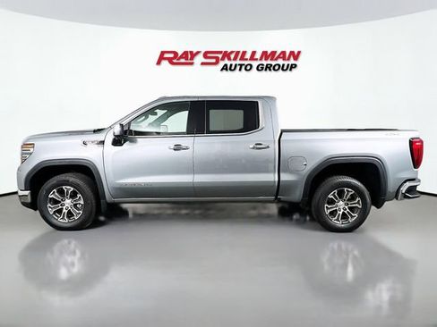 Used 2026 GMC Sierra 1500 SLT image 4