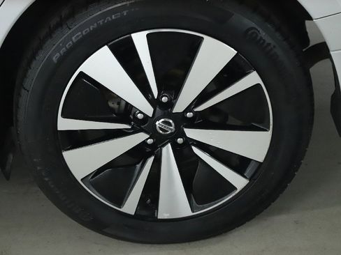 Used 2021 Nissan Altima 2.5 SV w/ SV Premium Package image 39