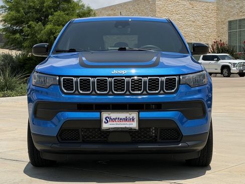 Used 2025 Jeep Compass Sport w/ Mopar Graphics Package AWD/4WD image 7