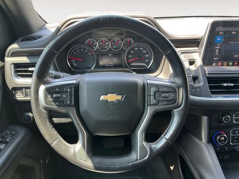 Used 2021 Chevrolet Tahoe LT w/ Luxury Package RWD image 13