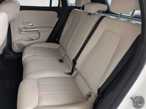 Certified 2023 Mercedes-Benz GLA 250 4MATIC image 17