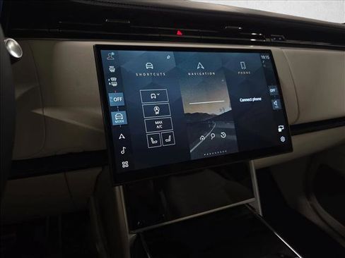 New 2026 Land Rover Range Rover Long Wheelbase Autobiography AWD/4WD image 22