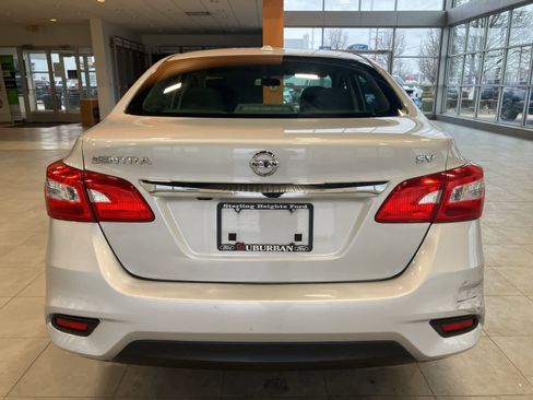 Used 2019 Nissan Sentra SV FWD image 6