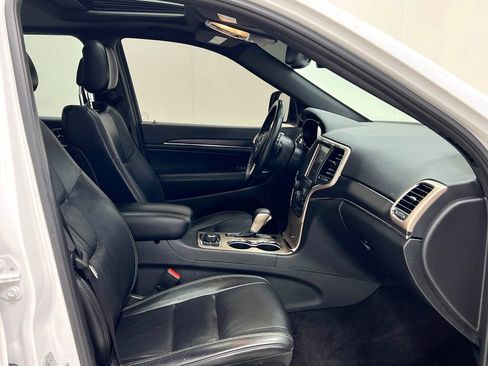 Used 2016 Jeep Grand Cherokee Limited AWD/4WD image 34