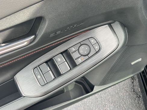 New 2026 Nissan Sentra SR w/ SR Premium Package FWD image 33