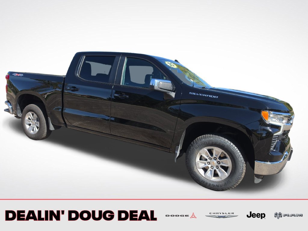 Used 2025 Chevrolet Silverado 1500 LT AWD/4WD image 8