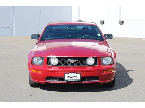Used 2007 Ford Mustang GT Premium RWD image 5