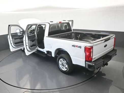 Used 2025 Ford F250 XLT image 71