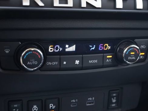 Used 2026 Nissan Frontier SV w/ All-Weather Content Package RWD image 23