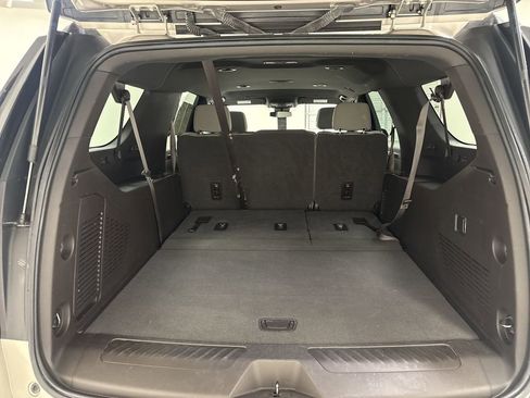 Used 2023 GMC Yukon XL SLE w/ Gmc Pro Safety Plus Package image 27