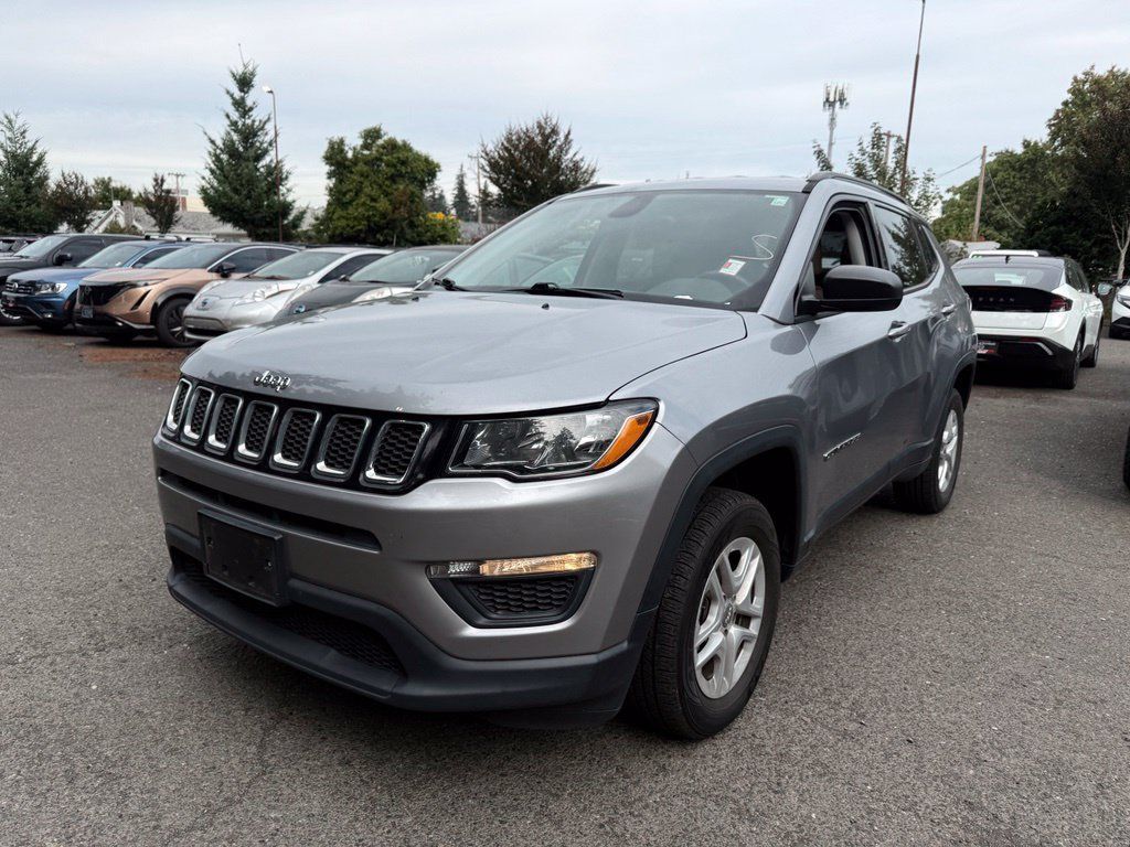 Used 2018 Jeep Compass Sport w/ Tech Group AWD/4WD image 2