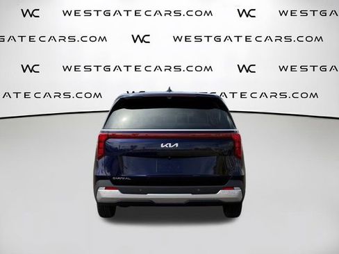 New 2026 Kia Carnival FWD image 7