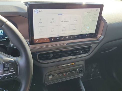 Certified 2025 Ford Bronco Sport Outer Banks w/ Outer Banks Tech Package+ AWD/4WD image 8