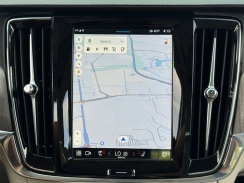 Used 2024 Volvo S90 T8 Ultimate image 26