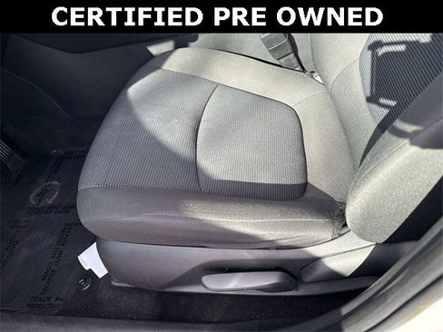 Used 2023 Toyota RAV4 LE image 15