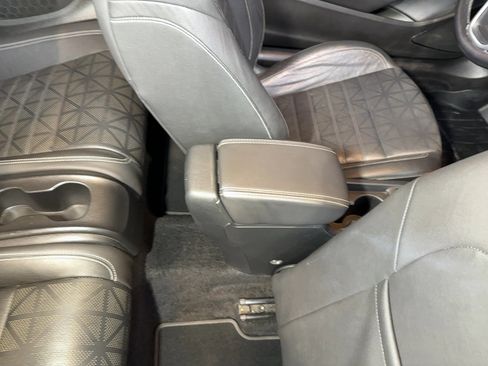 Used 2019 Buick Cascada Premium image 68