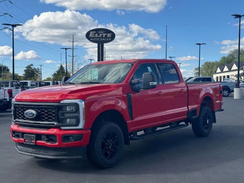 Used 2024 Ford F250 XLT w/ XLT Premium Package AWD/4WD image 3