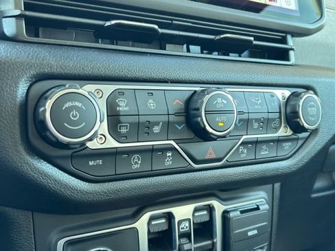 New 2026 Jeep Wrangler Unlimited Sport AWD/4WD image 43