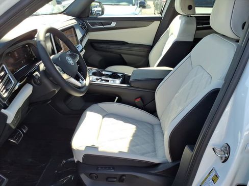 New 2026 Volkswagen Atlas Cross Sport SEL Premium R-Line image 13