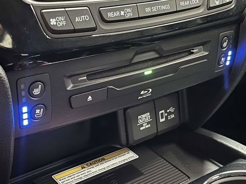 Used 2021 Honda Pilot Elite image 38