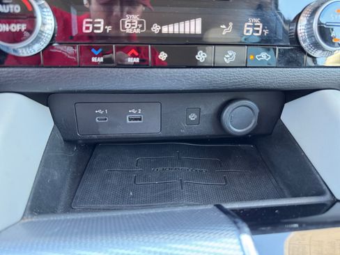 Used 2023 Mitsubishi Outlander SEL FWD image 26