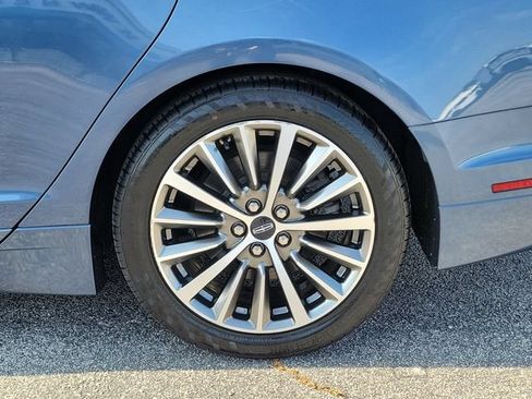 Used 2019 Lincoln MKZ Premiere FWD image 6