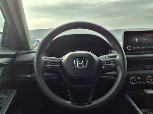 Certified 2023 Honda Accord LX image 11