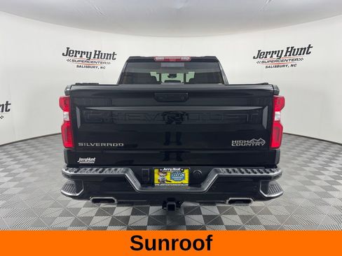 Used 2025 Chevrolet Silverado 1500 High Country w/ Technology Package image 8