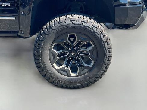 Used 2018 GMC Sierra 1500 SLT AWD/4WD image 37