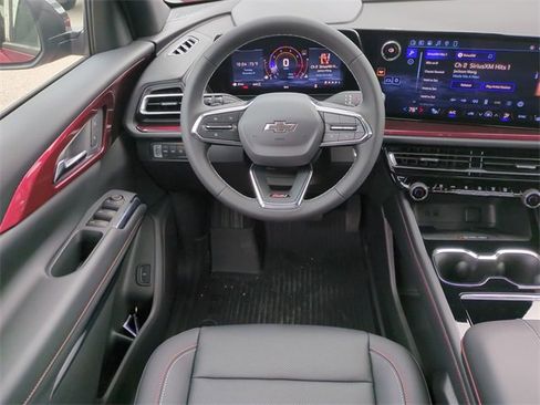 New 2026 Chevrolet Traverse Z71 w/ Driver Confidence Package image 16