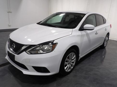Used 2017 Nissan Sentra S FWD image 3
