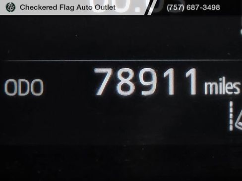 Used 2021 Toyota Camry LE FWD image 27