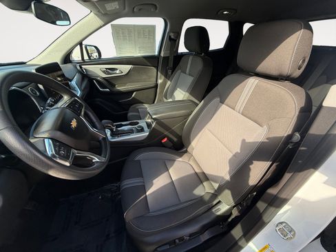 Used 2023 Chevrolet Blazer LT image 10
