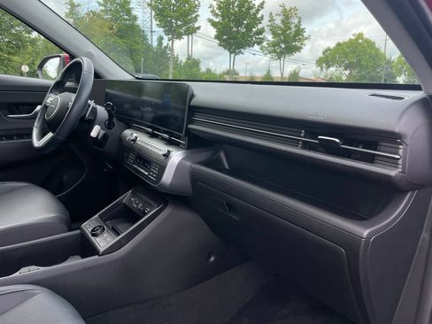 Used 2024 Hyundai Kona Limited AWD/4WD image 33