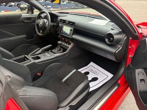 Used 2023 Toyota GR86 Premium w/ ALL Weather Mat Package (TMS) RWD image 36