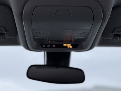 Used 2020 GMC Terrain SLE w/ Driver Convenience Package image 23