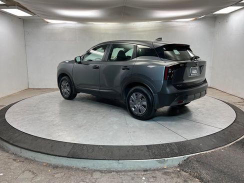 Certified 2025 Nissan Kicks S image 3