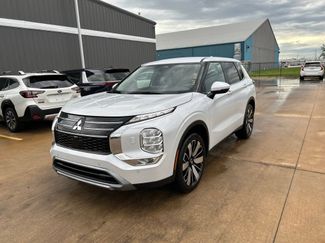 Used 2025 Mitsubishi Outlander SE AWD/4WD video 1
