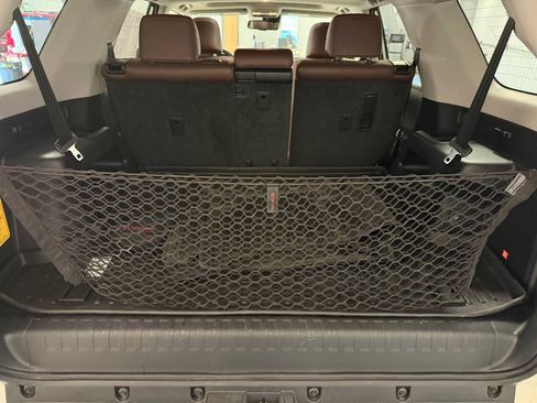 Used 2023 Toyota 4Runner Limited AWD/4WD image 25
