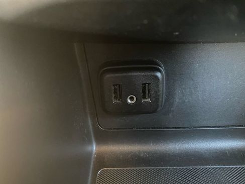 Used 2019 Chevrolet Colorado W/T w/ WT Convenience Package RWD image 25