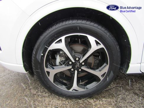 Used 2023 Ford Escape ST-Line Select w/ Tech Pack #2 AWD/4WD image 10