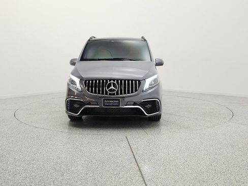 Used 2022 Mercedes-Benz Metris Passenger image 2