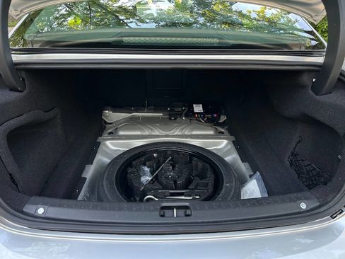 Used 2018 Volvo S90 T5 Momentum w/ Convenience Package image 19