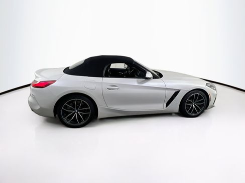 Used 2022 BMW Z4 sDrive30i w/ Driving Assistance Package image 4